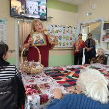 Волонтеры храма Живоначальной Троицы в усадьбе Свиблово посетили проживающих в центре для пожилых людей «Вторая молодость»