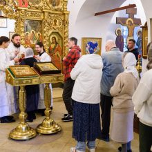 Митрополит Арсений совершил Божественную литургию в храме Живоначальной Троицы в усадьбе Свиблово