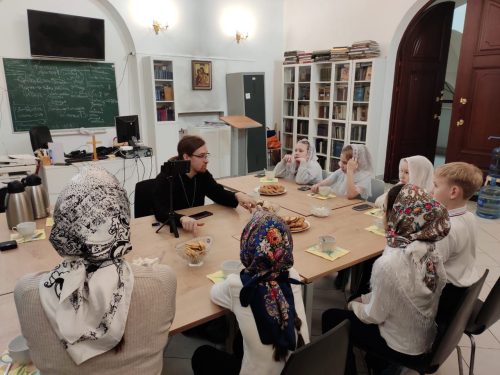 Просветительская беседа для учеников 4 класса в храме иконы Божией Матери «Неопалимая Купина» в Отрадном