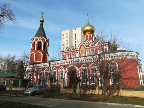 Храм иконы Божией Матери «Нечаянная Радость» в Марьиной Роще оказал гуманитарную помощь многодетной семье района