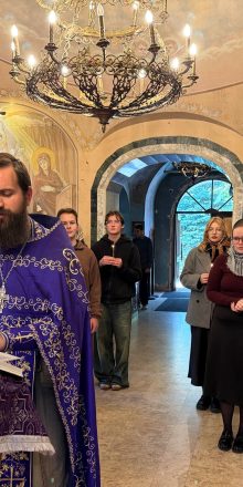В храме Ризоположения в Леонове состоялся молебен на начало учебного года для студентов РГСУ