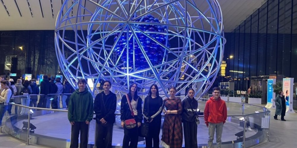 В дни осенних каникул ученики православной школы имени преподобного Сергия Радонежского в усадьбе Свиблово посетили много различных экскурсий