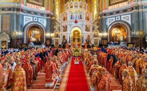 В день памяти равноапостольных Мефодия и Кирилла митрополит Арсений сослужил за Литургией Предстоятелю Русской Церкви в Храме Христа Спасителя