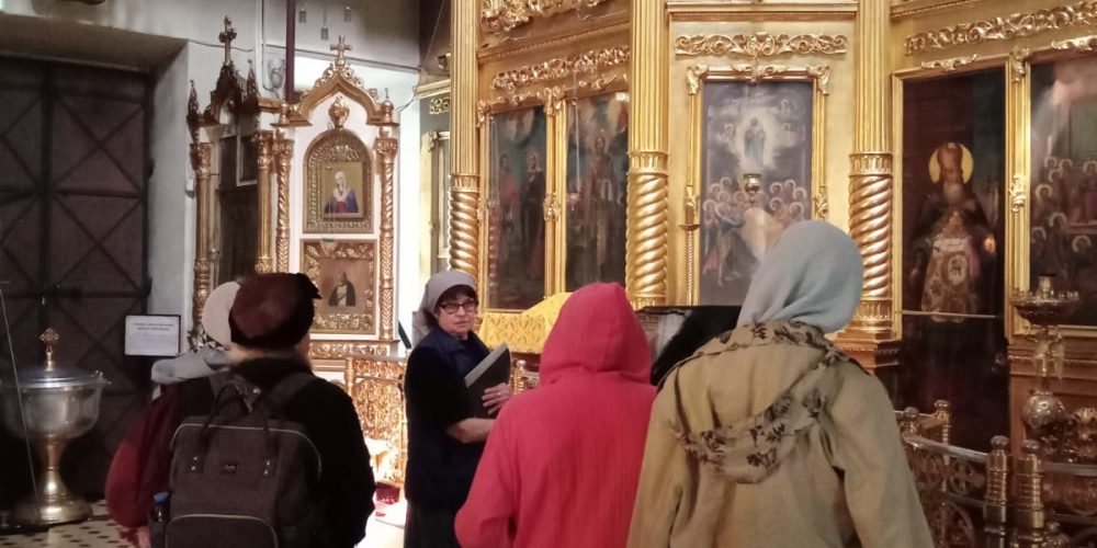 Экскурсии по храмовому комплексу Живоначальной Троицы на Пятницком кладбище