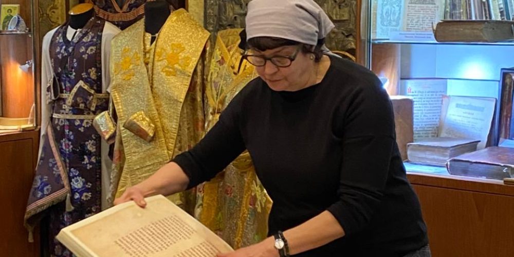 Храм Живоначальной Троицы на Пятницком кладбище представил новую экскурсию в приходской музей старопечатной книги и церковной утвари