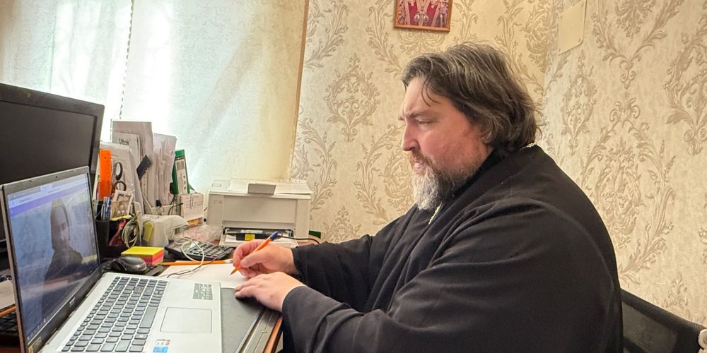 Настоятель храма преподобного Сергия Радонежского в Бибиреве принял участие в заседании Рабочей группы при префектуре СВАО по вопросам межэтнических отношений