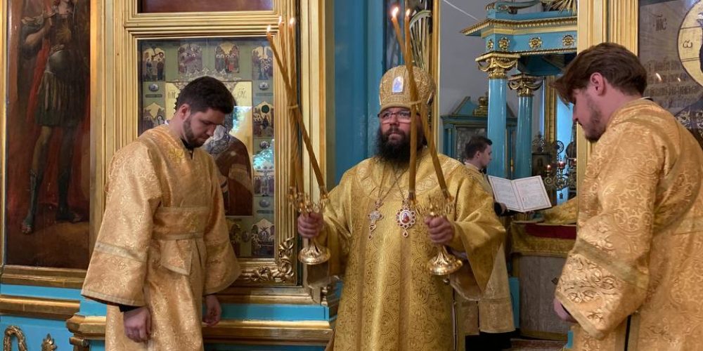 Архиерейское Богослужение в храме Владимирской иконы Божией Матери в Виноградове