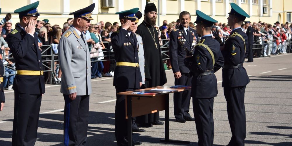 Настоятель храма Николая Мирликийского в Отрадном напутствовал первокурсников пограничного института ФСБ России