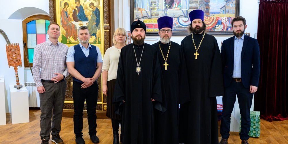 Митрополит Арсений встретился с общественным советом СВАО по духовно-нравственному образованию