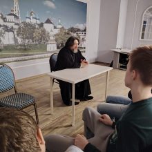 Настоятель храма преподобного Сергия Радонежского в Бибиреве провел духовную беседу с воспитанниками Центра единоборств «Довмонт»