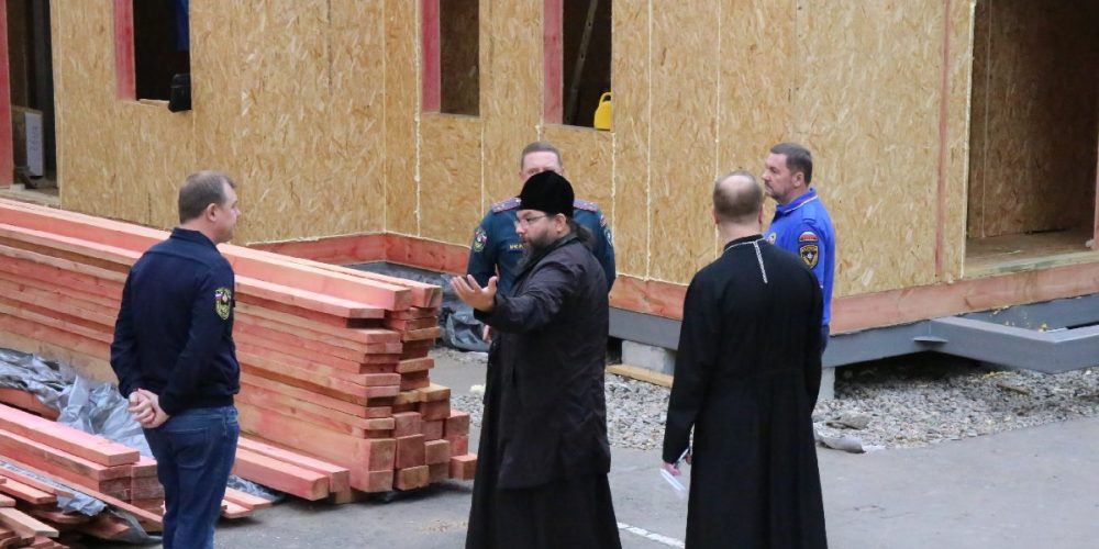 Состоялся осмотр строящегося храма великомученика Георгия Победоносца на территории ГПС МЧС России