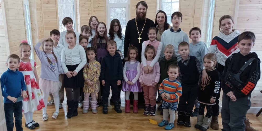 Cпектакль «О добре и милосердии» на основе известной детской сказки «Цветик-семицветик»