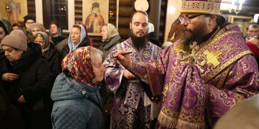 Архиерейское богослужение в канун престольного праздника в храме святителя Макария (Невского) в Бутырском