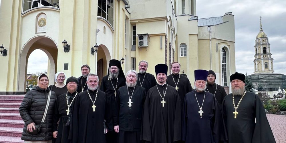Настоятель храма Торжества Православия в Алтуфьево протоиерей Сергий Кляев встретился с духовенством Россошанской епархии