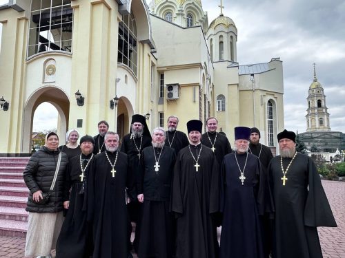 Настоятель храма Торжества Православия в Алтуфьево протоиерей Сергий Кляев встретился с духовенством Россошанской епархии