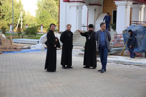 Архиепископ Егорьевский Матфей посетил Центр помощи семье и детям «Растим вместе»