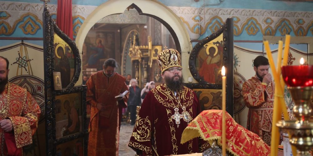 Архиерейское Богослужение в храме святых мучеников Адриана и Наталии в Бабушкине