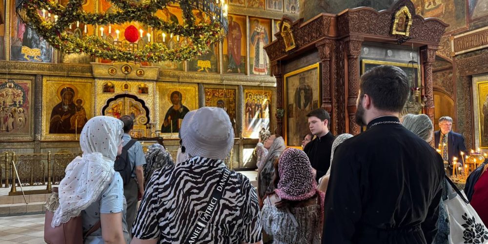 Прихожане храма священномученика Владимира, митрополита Киевского и Галицкого, в Свиблове посетили Сретенский монастырь