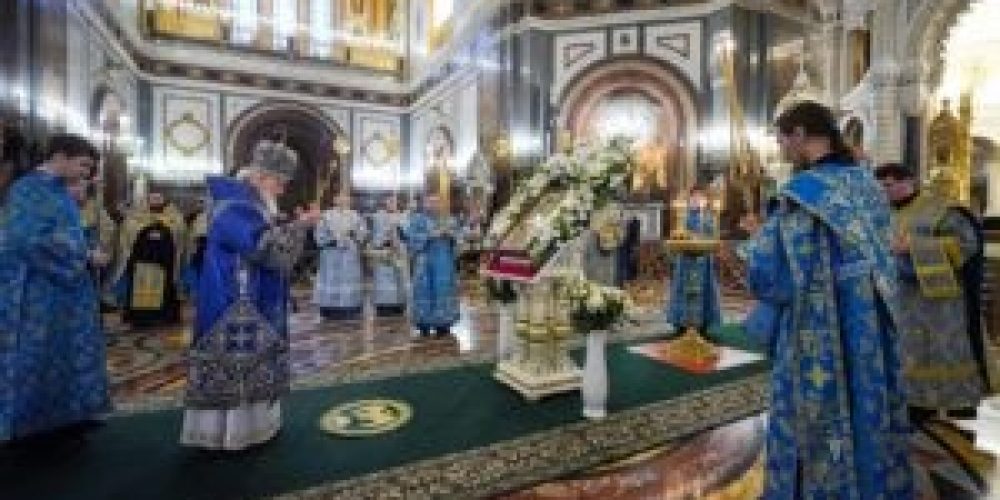 Архиепископ Егорьевский Матфей сослужил Святейшему Патриарху Московскому и всея Руси Кириллу в Храме Христа Спасителя