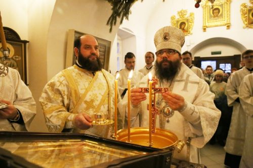 В праздник Богоявления архиепископ Егорьевский Матфей совершил Божественную литургию и чин великого освящения воды в храме Живоначальной Троицы в усадьбе Свиблово