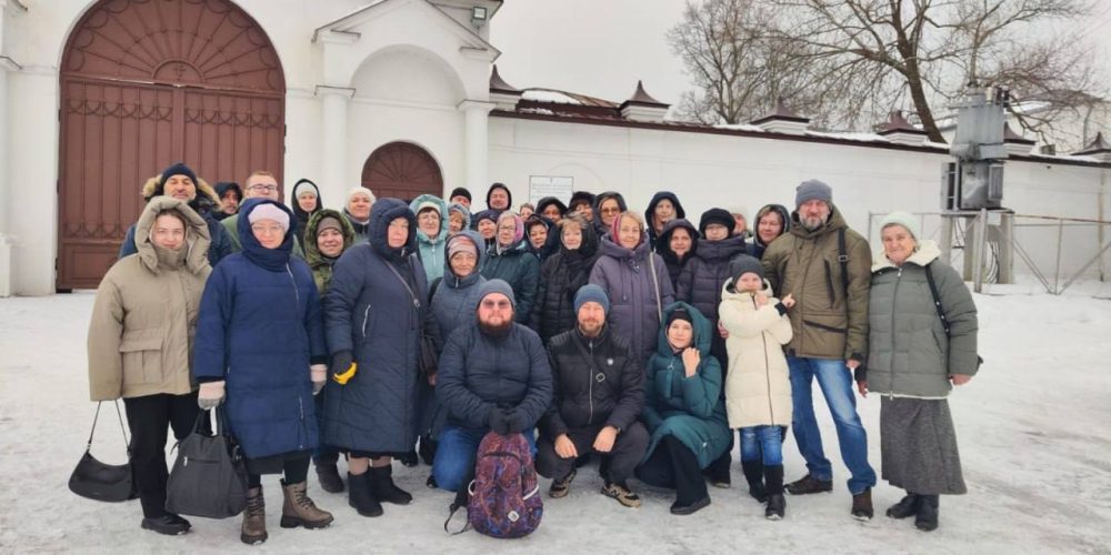 Прихожане храма иконы Божией Матери «Живоносный Источник» в Бибиреве посетили Годеново и Переяславль-Залесский