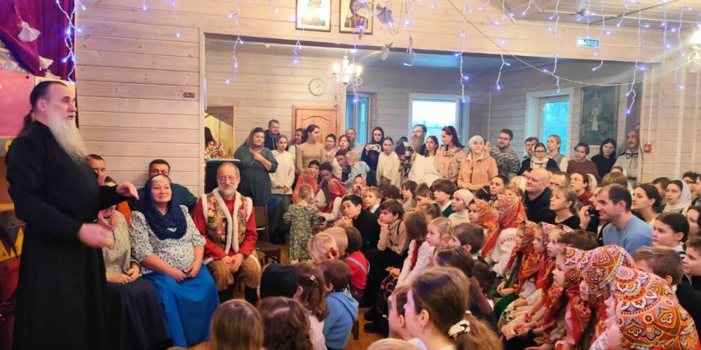 Рождественский детский праздник в храме Успения Пресвятой Богородицы в Архангельском-Тюрикове