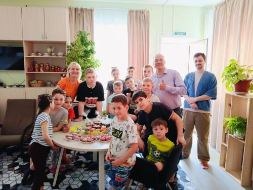 Волонтеры храмов викариатства посетили Петровский детский дом в Ярославской области