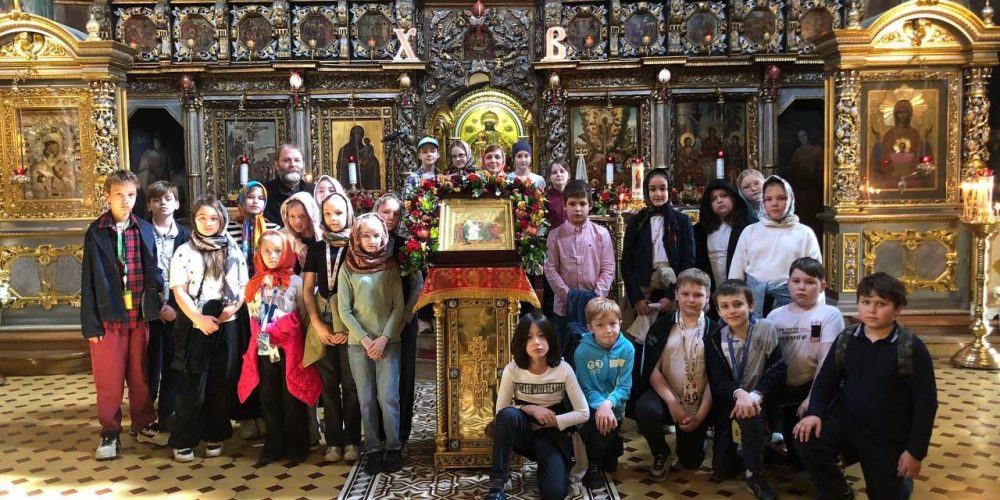 Праздничные пасхальные мероприятия прошли в храме Живоначальной Троицы в Останкино