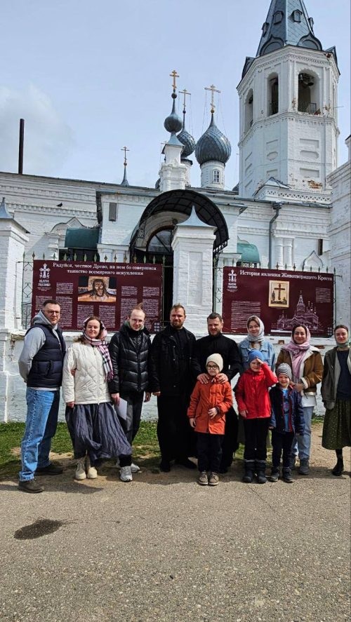 Паломническая поездка молодежных объединений двух храмов викариатства на Ярославскую землю