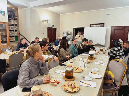 В храме иконы Божией Матери «Неопалимая Купина» в Отрадном состоялась встреча, посвященная раскрытию талантов и Божиего дара, заложенного в каждом человеке