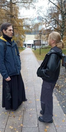 В Парке «Сад Будущего», неподалеку от входа в станцию метро «Ботанический сад» состоялась миссионерская акция от храма Положения Ризы Пресвятой Богородицы во Влахерне, что в Леонове