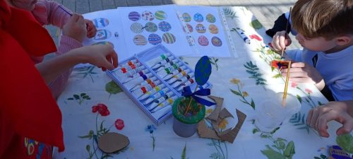 Участниками пасхальных мастер-классов для детей и взрослых стало несколько сотен жителей района Ростокино