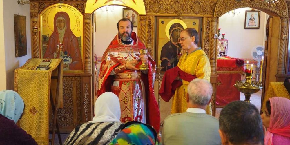 Литургия домовом храме преподобномученицы Елизаветы Федоровны в Научно-практическом реабилитационном центре на Абрамцевской улице