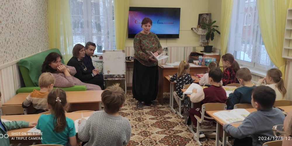 Интересные события из жизни воскресной школы и Семейного клуба храма святых мучеников Адриана и Наталии в Бабушкине