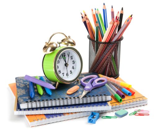 Служба милосердия храма Покрова Пресвятой Богородицы в Медведкове проводит ежегодную благотворительную акцию «Соберем детей в школу»