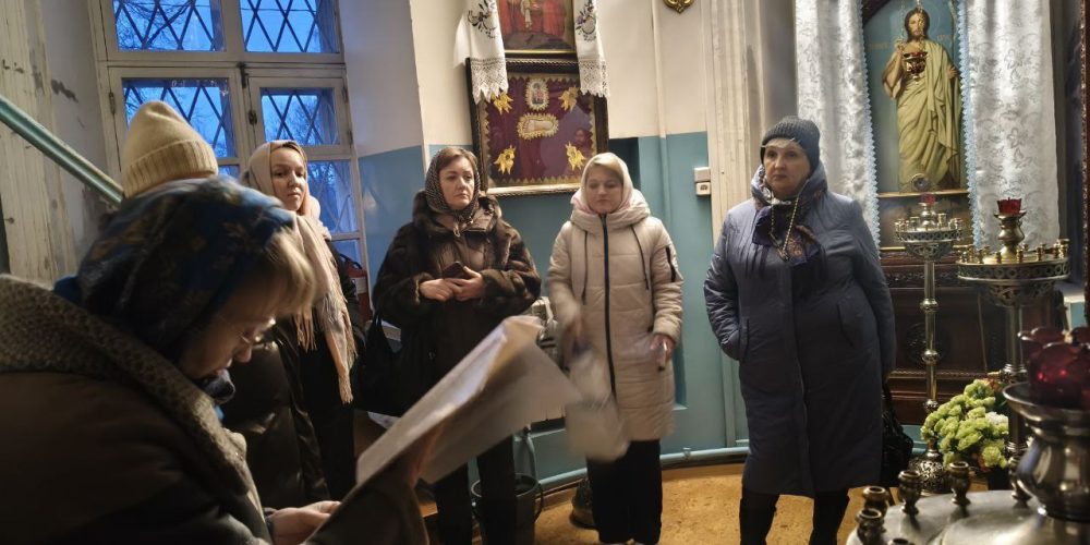 Преподаватель воскресной школы храма Владимирской иконы Божией Матери в Виноградове провела семинар для преподавателей учебного курса «Основы православной культуры»