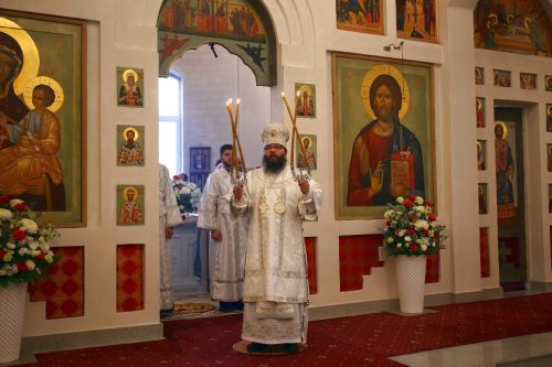 В день празднования Собора Архистратига Михаила и прочих Небесных Сил бесплотных архиепископ Егорьевский Матфей совершил Божественную литургию в храме преподобного Сергия Радонежского на Ходынском поле