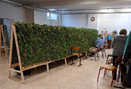 В мастерской «Плетем Победу» храма Торжества Православия в Алтуфьево очень ждут добровольцев