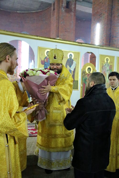 В день тезоименитства архиепископ Егорьевский Матфей совершил Литургию в строящемся храме Успения Пресвятой Богородицы в Останкино