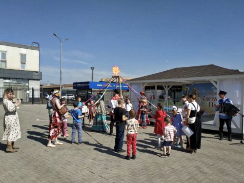 Пасхальный праздник храма Казанской иконы Божией Матери в Лосиноостровской