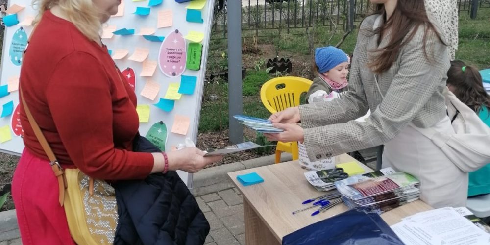 На приходе храма святых равноапостольных Мефодия и Кирилла в Ростокино прошло миссионерское дежурство