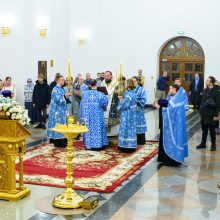 В канун праздника Введения во храм Пресвятой Богородицы митрополит Арсений совершил всенощное бдение в храме Успения Пресвятой Богородицы в Останкине