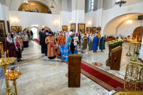 Митрополит Арсений совершил Божественную литургию в храме Торжества Православия в Алтуфьево