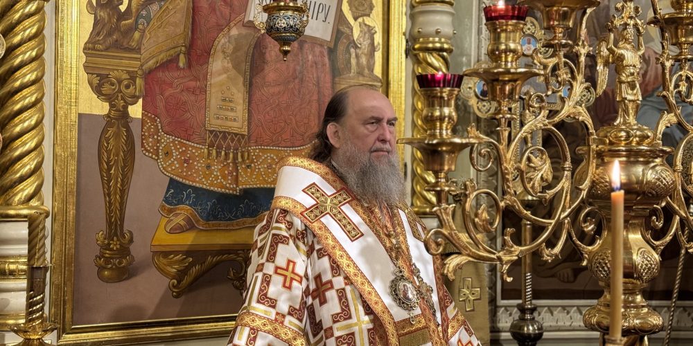 В день памяти великомученицы Варвары митрополит Александр совершил Литургию в храме Представительства Митрополичьего округа в Москве