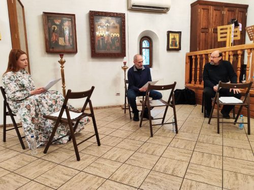 Читка пьесы «Радоница» в храме преподобного Серафима Саровского в Раеве