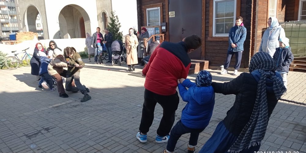 «Покровские гуляния» в храме Усекновения главы святого Пророка Иоанна Предтечи и Крестителя Господня Иоанна в районе Северный