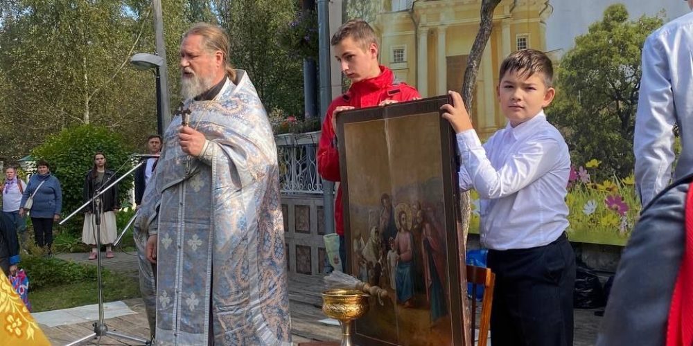 В воскресной школе «Виноградинка» при храме Владимирской иконы Божией Матери в Виноградове начался новый учебный год