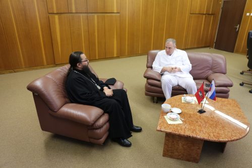 Состоялась встреча архиепископа Егорьевского Матфея с главным врачом госпиталя для ветеранов войн №3