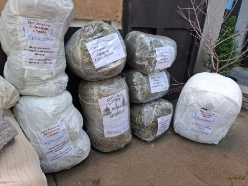 Более 4 тысяч квадратных метров маскировочных сетей изготовили в мастерской «Плетем Победу» храма Торжества Православия в Алтуфьево со дня открытия