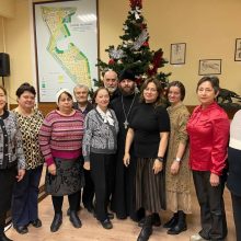 Клирик храма Живоначальной Троицы в Останкино поговорил с общественными советниками о Рождественском посте